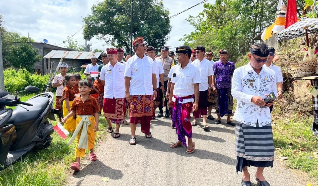 Dokumentasi dari - Pemkab Buleleng, Akhirnya Memperbaiki Jalan Rusak Puluhan Tahun, Jalur Desa Lokapaksa - Desa Ularan 