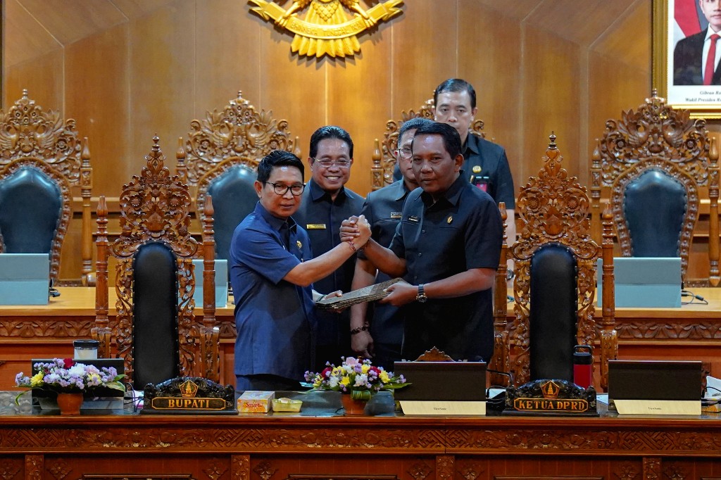 Ketua DPRD Badung Anom Mendukung Langkah Bupati Adi Arnawa Turunkan Target PAD 2026