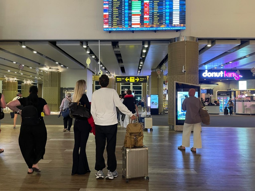 Erupsi Gunung Semeru, Operasional Bandara Ngurah Rai Berjalan Normal