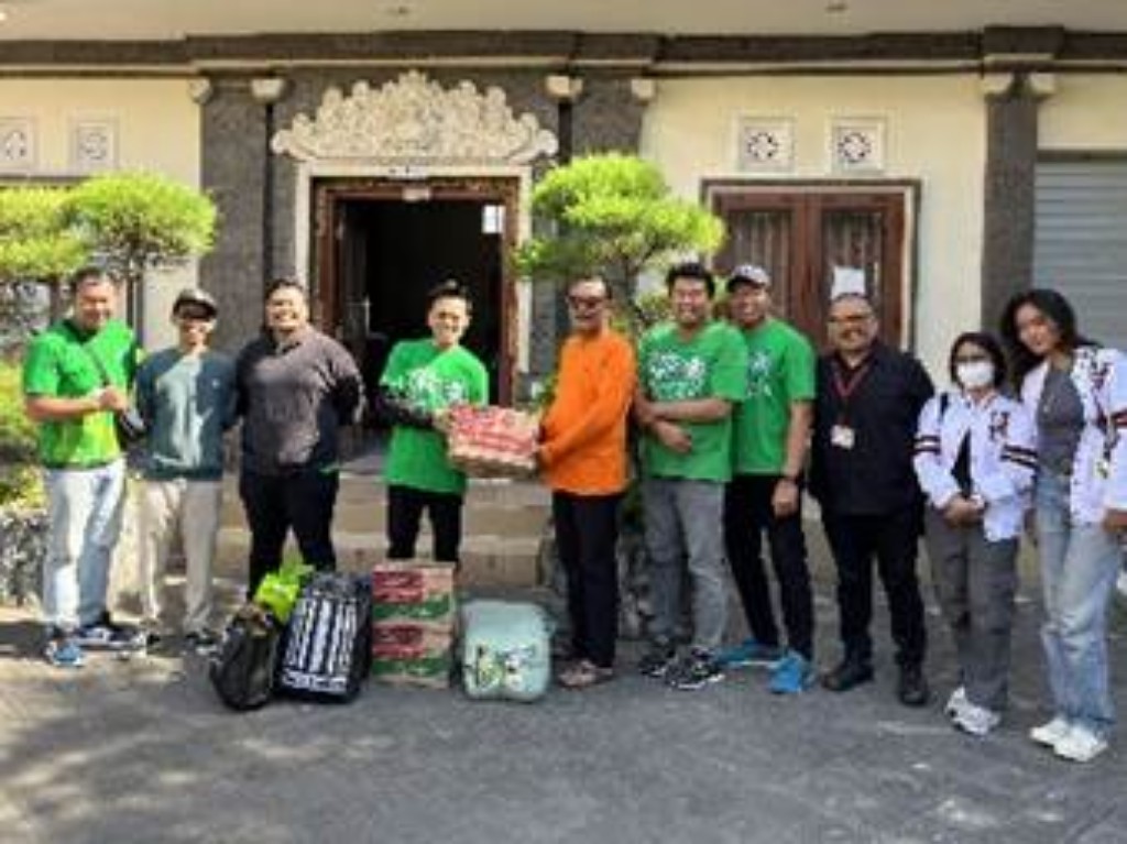 Dokumentasi dari - Starbucks Bantu Renovasi Sarana Pendidikan Terdampak Bencana Banjir Bali