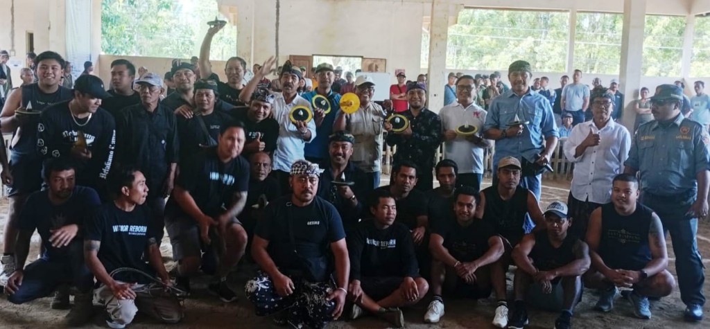 Dokumentasi dari - Gangsing dan Pindekan: Dua Tradisi Leluhur yang Diperkuat Desa Gesing untuk Generasi Muda