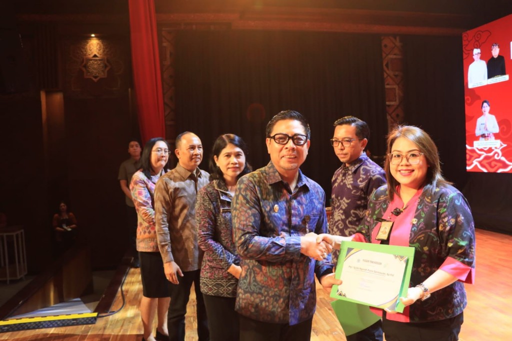 Wawali Arya Wibawa Apresiasi Insan Kesehatan di Puncak HKN Ke-61, Gaungkan GERMAS, Komitmen Bersama Wujudkan Masyarakat Sehat