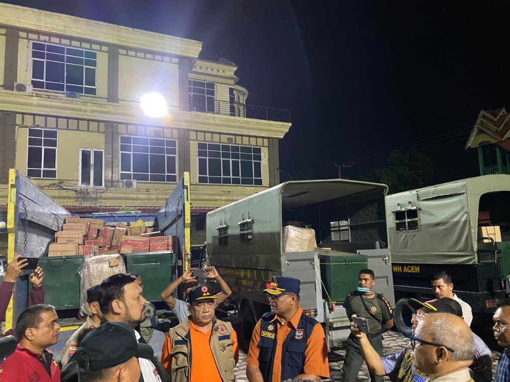 BNPB Salurkan Logistik ke Aceh Lewat Jalur Darat, Laut, dan Udara