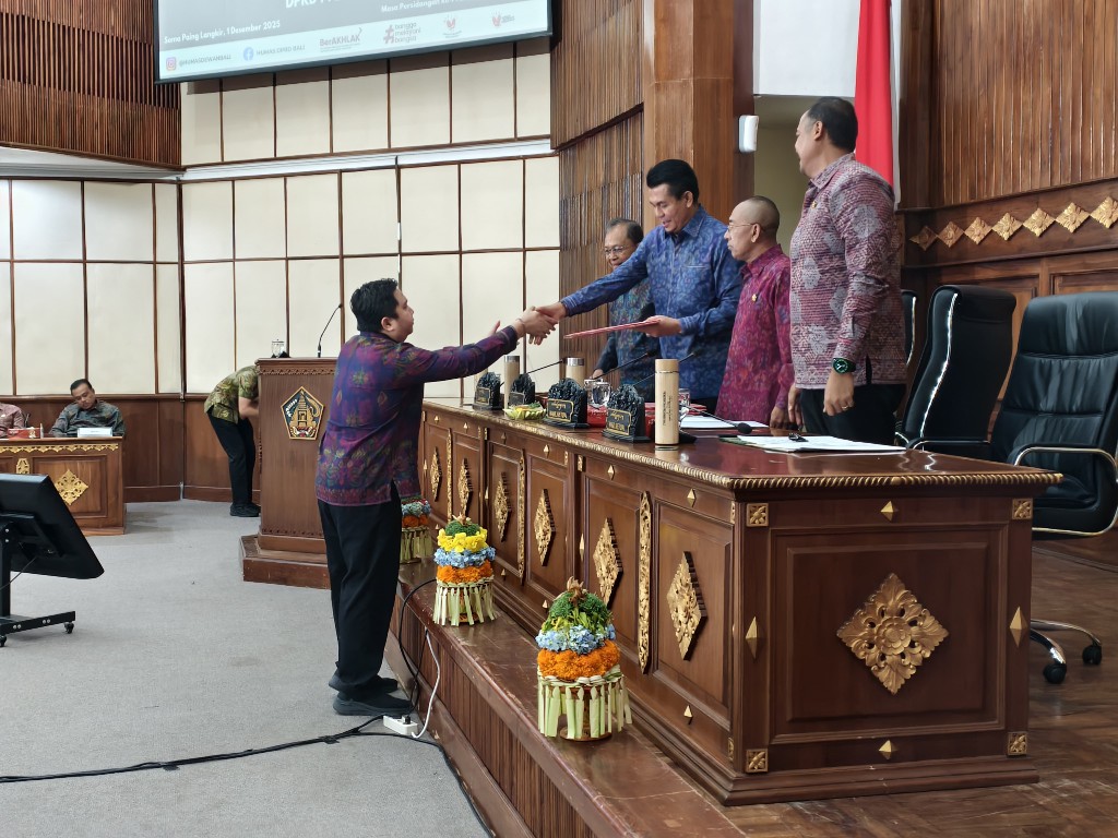 Dokumentasi dari - Fraksi Demokrat-NasDem DPRD Bali Soroti Tiga Raperda Strategis Bali: Pantai, Perumda Air dan Penataan OPD