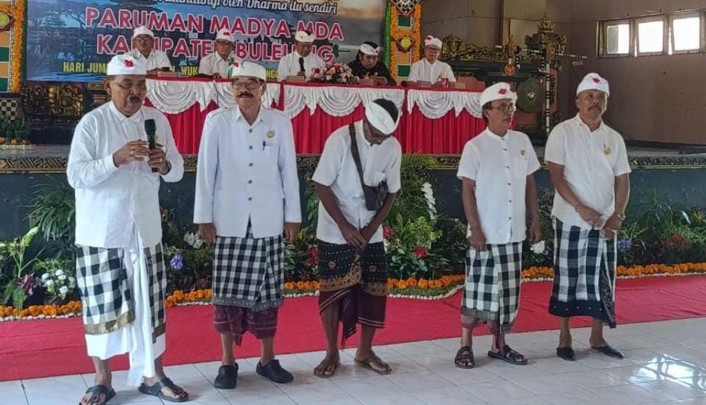 Dokumentasi dari - Pemilihan Ketua MDA Buleleng, Diwarnai Aksi Penolakan Dari Krama Banyuasri,Tuntut Pembatalan Pencalonan Westha