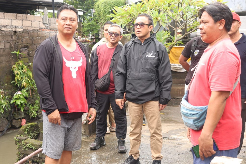Walikota Denpasar Jaya Negara Tinjau Kondisi Perumahan Buana Permai Pasca Banjir