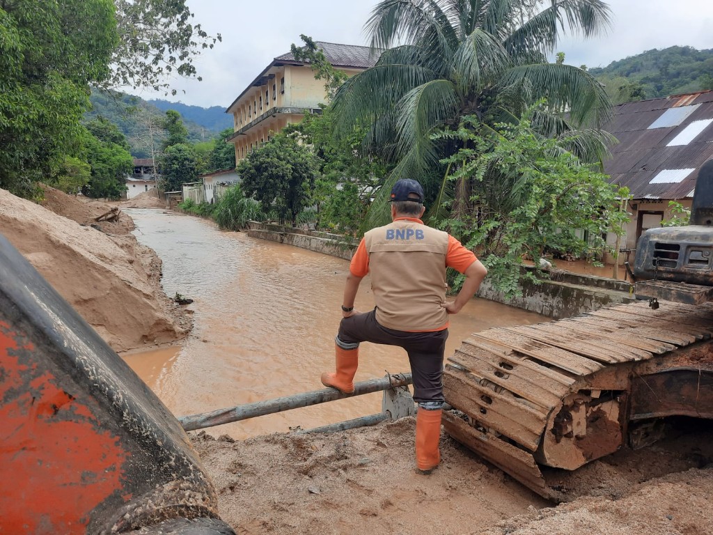 Dokumentasi dari - BNPB: Korban Meninggal Bansor di Aceh, Sumut, dan Sumbar Capai 1.016 Jiwa