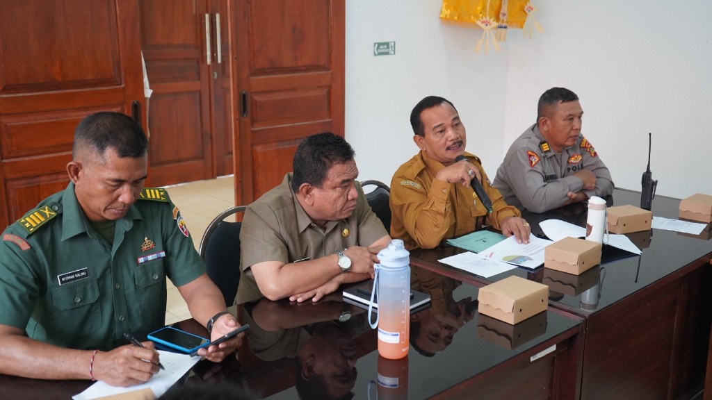 Dokumentasi dari - Bentuk Posko Terpadu, Pemkab Buleleng Siaga Penuh Hadapi Cuaca Ekstrem Jelang Nataru