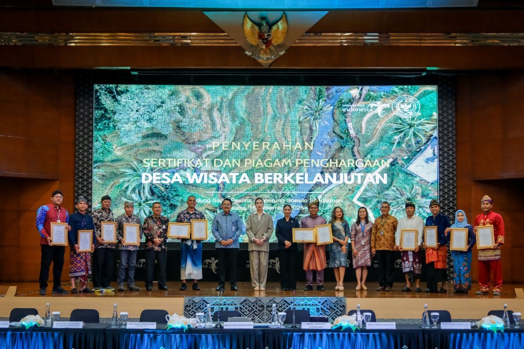 Dokumentasi dari - 10 Desa Wisata Raih Sertifikasi Berkelanjutan 2025, Menpar Beri Apresiasi
