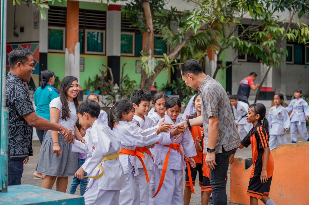ITDC Bergerak Cepat Salurkan Bantuan Pascabanjir Padangsambian, Fokus Pendidikan dan Kebutuhan Warga