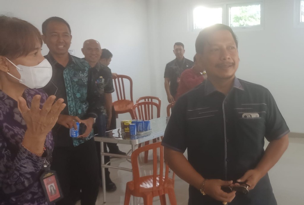 Ketua Komisi IV DPRD Badung Graha Wicaksana Kunjungi Puskemas Pembantu II Kuta Selatan di Pecatu