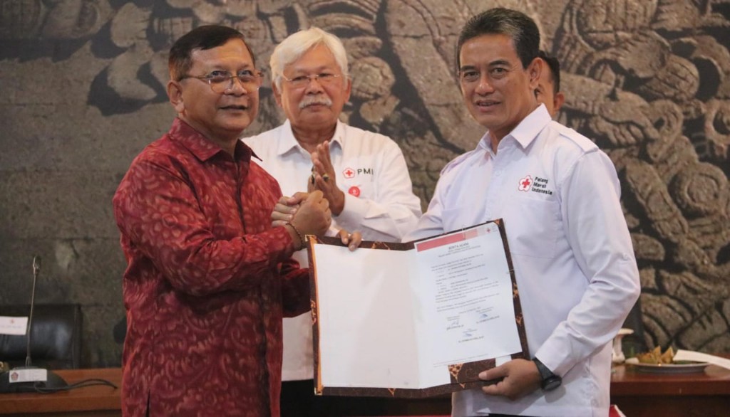 Bupati Sutjidra Minta Pengurus Dewan Kehormatan dan Pengurus PMI Buleleng Tingkatkan Layanan Kemanusiaan