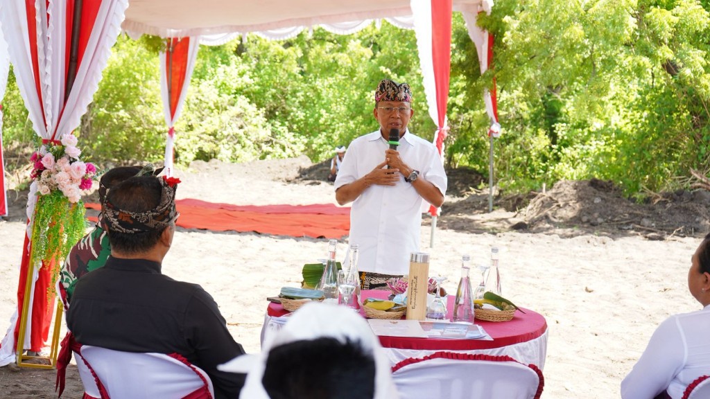 Gubernur Koster Lakukan Peletakan Batu Pertama Pembangunan Sekolah Rakyat Bali di Atas Lahan Seluas 5,6 Hektar
