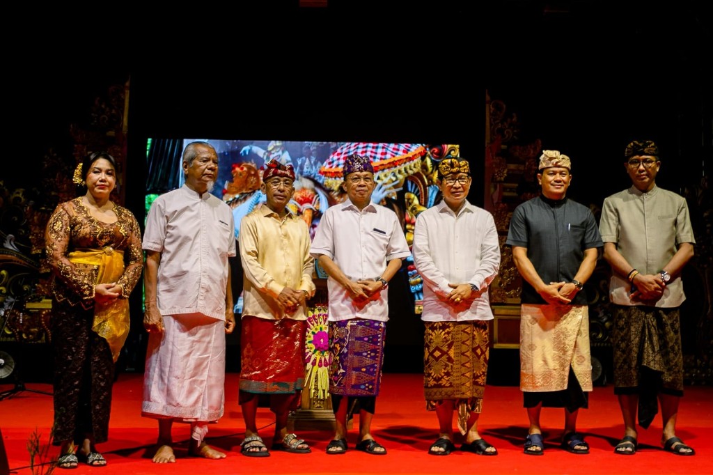 Dokumentasi dari - Buka Pandawa Festival XIV, Bupati Adi Arnawa Respon Kecenderungan Penurunan Kunjungan Wisatawan