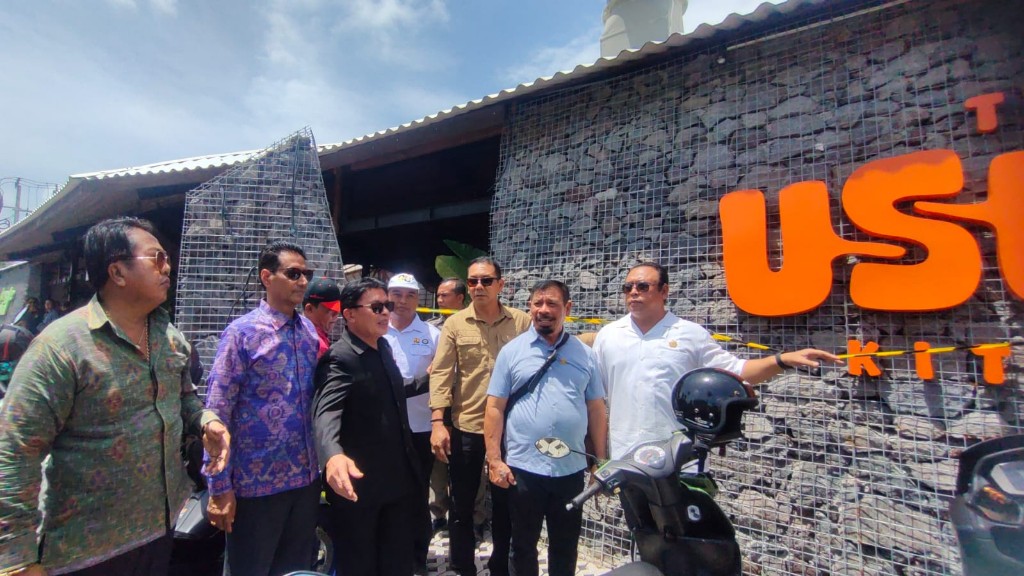 Dokumentasi dari - Langgar Tata Ruang Sawah, Pansus TRAP DPRD Bali Segel Jungle Padel Lahan LP2B di Munggu