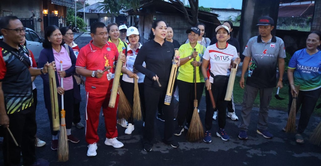 Dokumentasi dari - Kulkul PKK Buleleng : Aksi Bersih Sampah Jaga Kebersihan dan Kelestarian Lingkungan