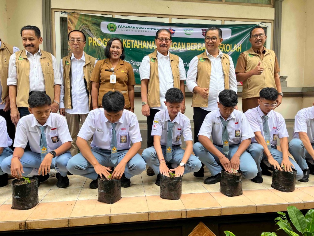 Dokumentasi dari - Buleleng Jadi Percontohan Gerakan Menanam untuk Ketahanan Pangan Berbasis Sekolah di Bali