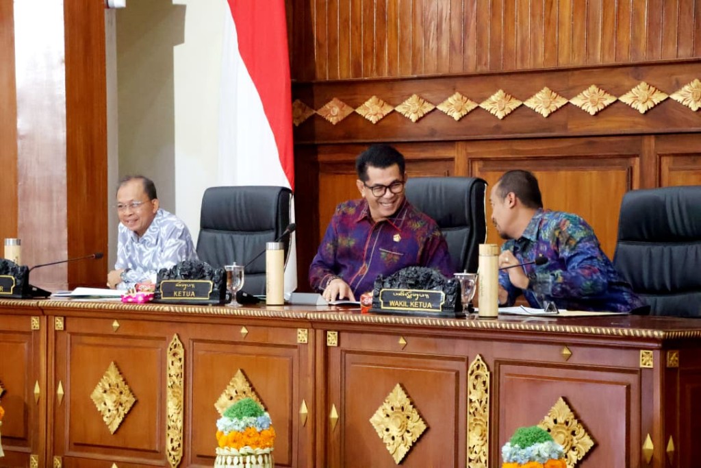 Bali Dinobatkan Jadi Destinasi Terbaik Dunia, Ketua DPRD Dewa Jack Respon Soal Sampah