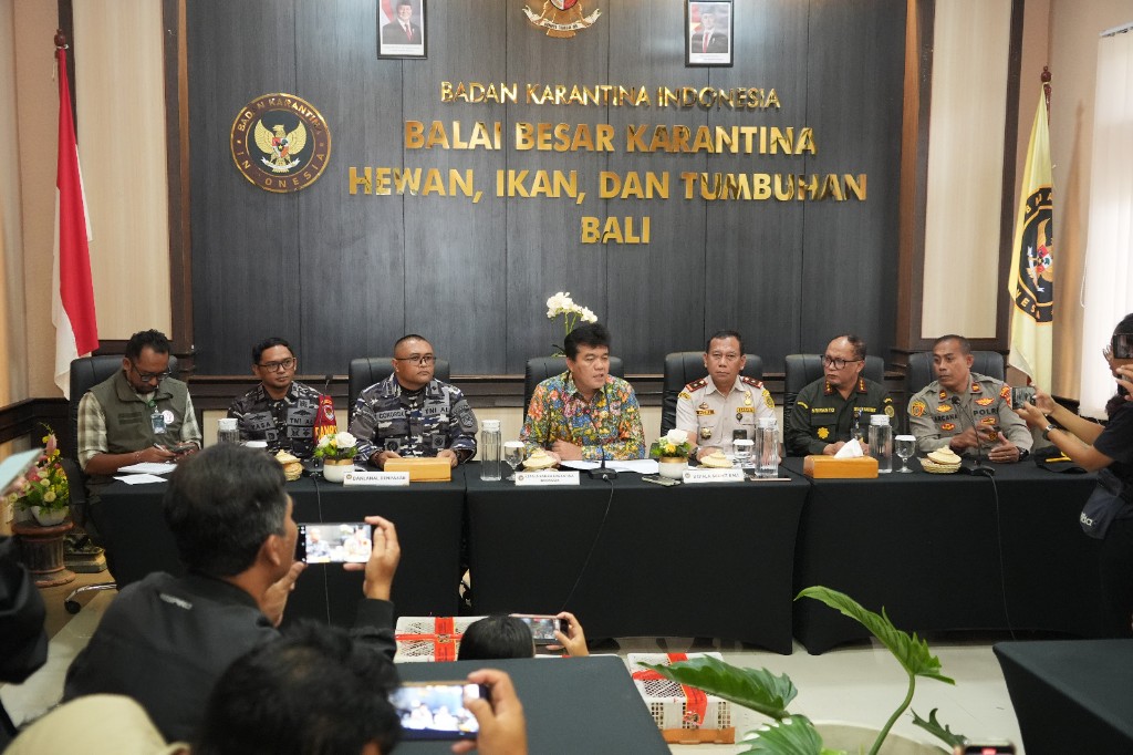 Cegah Penyebaran Penyakit, Karantina Bali Tahan Ribuan Burung Ilegal dari NTB di Padangbai