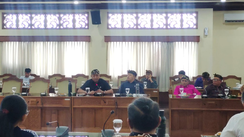 Wakil Ketua Komisi I DPRD Badung Hadiri RDP Terkait Pembangunan di Mangrove Tahura Ngurah Rai