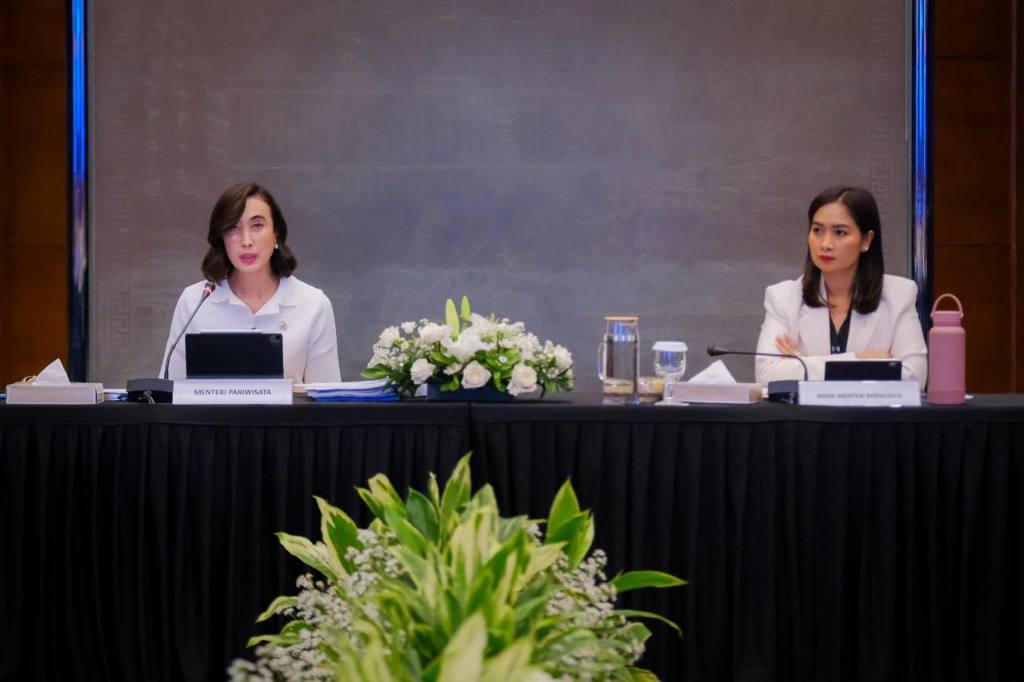 Menteri Pariwisata Perkuat Sinergi dengan Industri Dorong Daya Saing Pariwisata Nasional