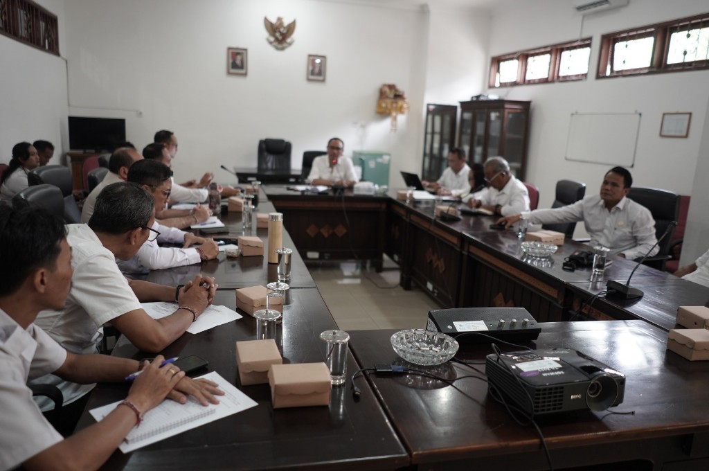 Pemkab Akan  Tindak Tegas Pelanggar Perizinan dan Investasi di  Kabupaten Buleleng