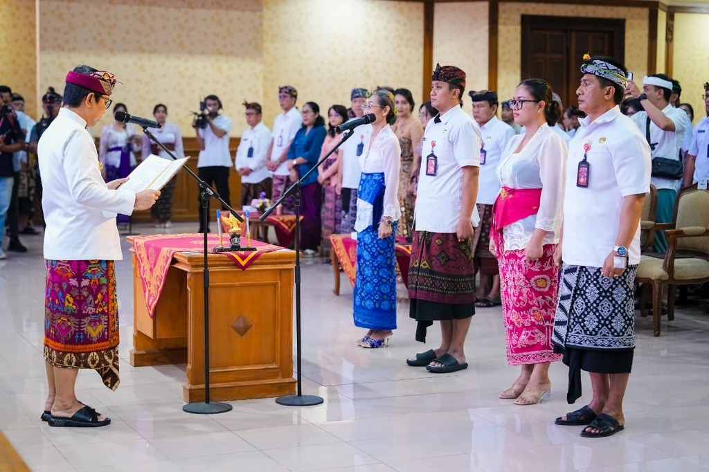 Dokumentasi dari - Tekankan Profesionalisme dan Integritas, Bupati Adi Arnawa Lantik 234 Pejabat Pemkab Badung