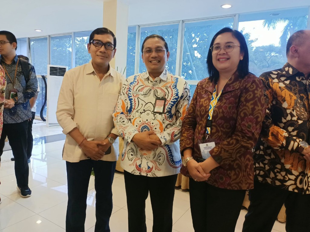 Sekda Eddy Mulya Hadiri Workshop Penguatan Pengelolaan Fiskal dan Ekonomi Daerah 2026
Perkuat Kapasitas Pimpinan Daerah untuk Fiskal yang Sehat dan Berdampak