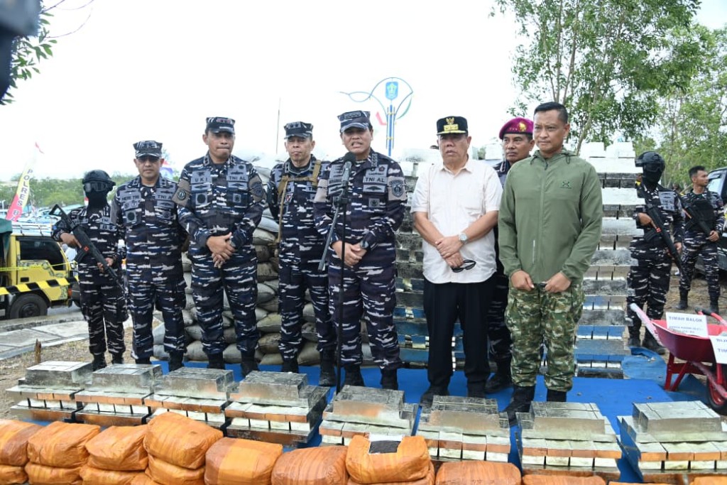 Unjuk Kekuatan di Laut Babel, TNI Angkatan Laut Amankan 11 Ribu Ton Logam Tanah Jarang