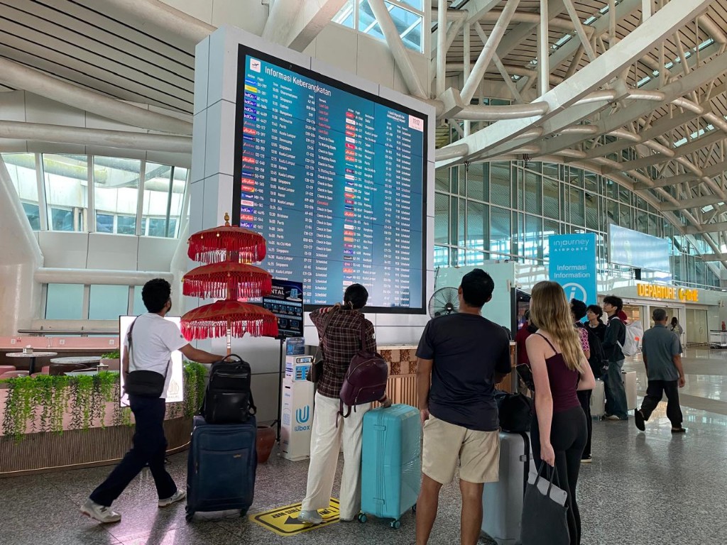 15 Batal Terbang Rute Internasional Bandara Ngurah Rai, Dampak Perang Israel - Iran