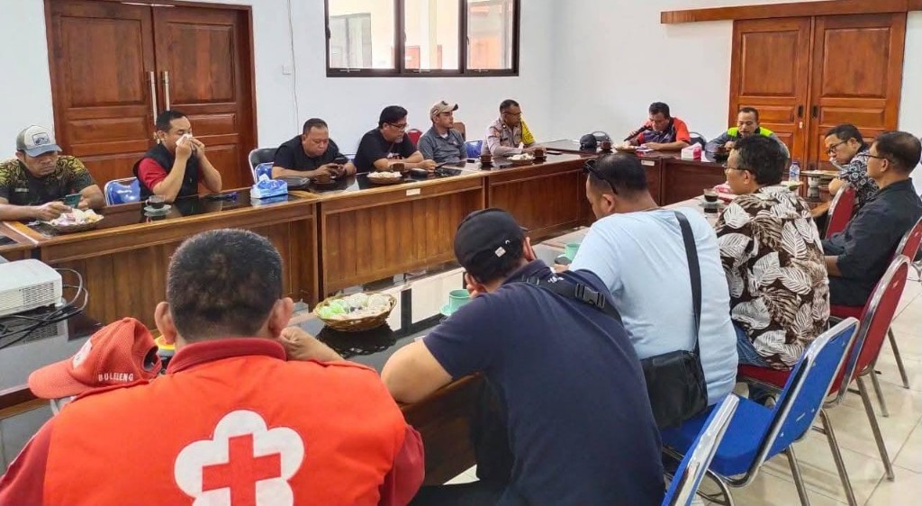 Dokumentasi dari - Pemkab Buleleng Gerak Cepat, Bentuk Posko Terpadu dan Salurkan Bantuan ke Wilayah Terdampak Bencana