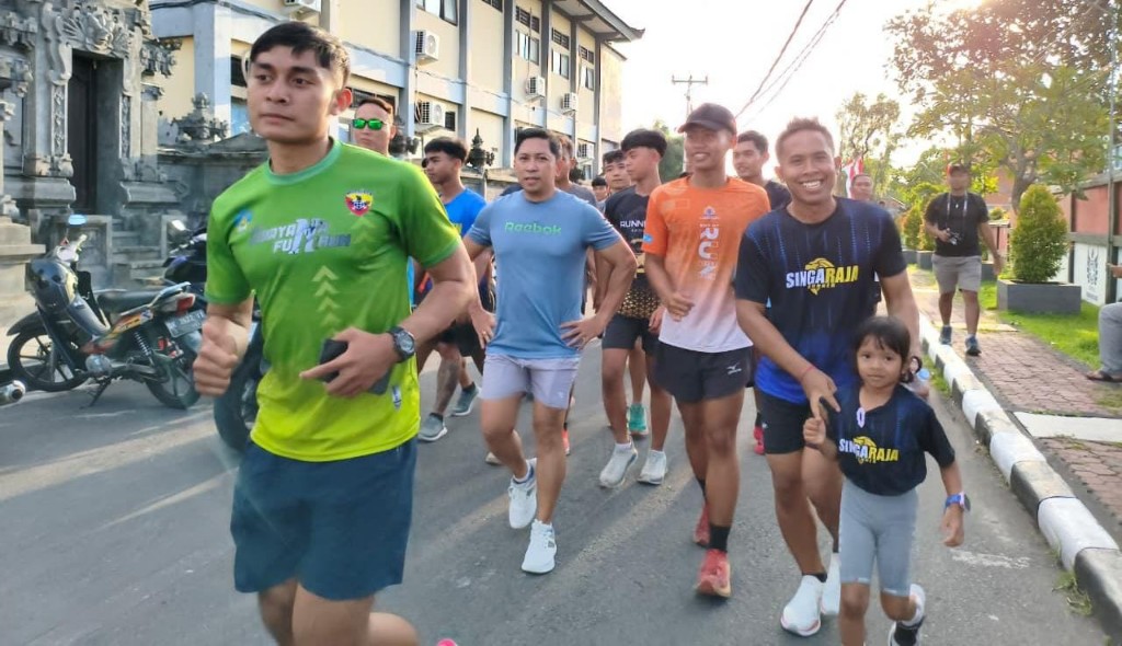 Bantu Korban Banjir Bandang di Desa Banjar, Singaraja Runner Gelar Charity Run 5K