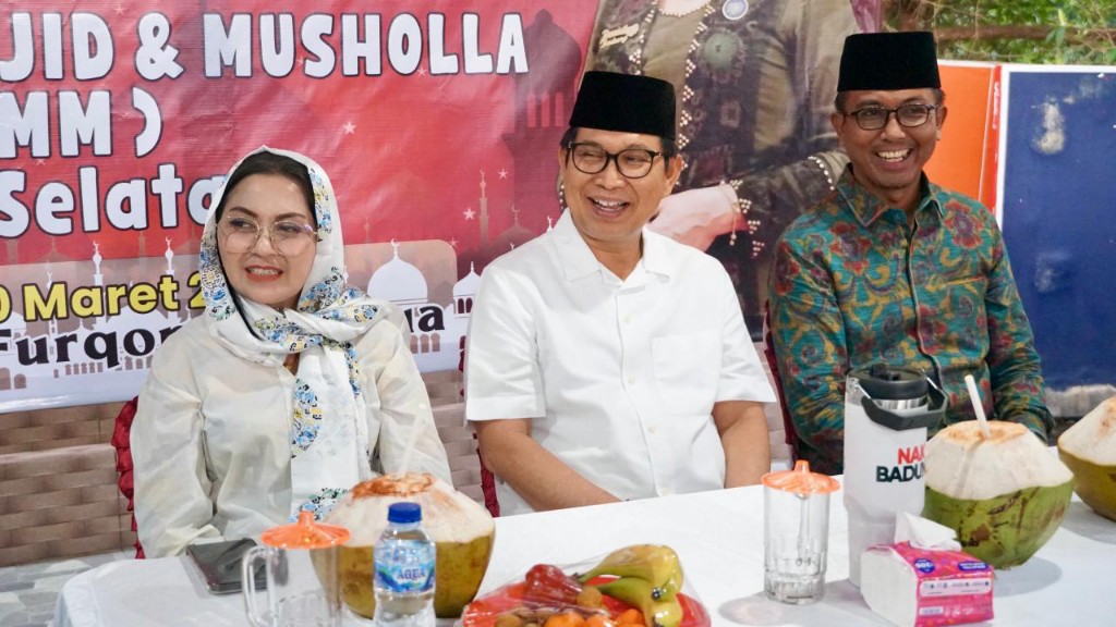Perkuat Silaturahmi Ramadhan, Bupati Badung Buka Puasa Bersama di Musholla Al Furqon Benoa