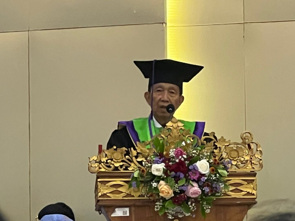 Mangku Pastika Sandang Doktor ke-2 Ilmu Agama, Hindu Dikenal Sanatana Dharma