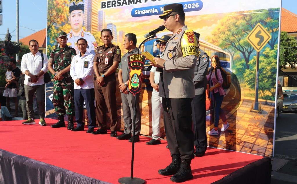 Dokumentasi dari - "Mudik Presisi Gratis, Polres Buleleng Berangkatkan 60 Pemudik"