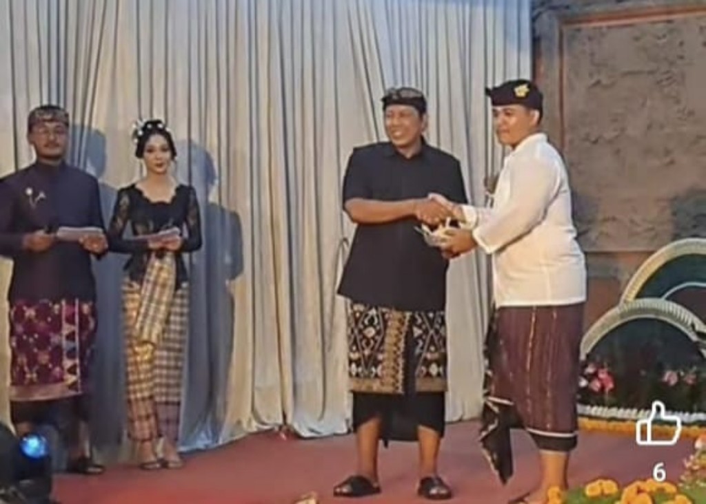 Hari jadi ke-51, Rai Wirata Apresiasi ST. Putra Persada Banjar Angkeb Canging Desa Gulingan