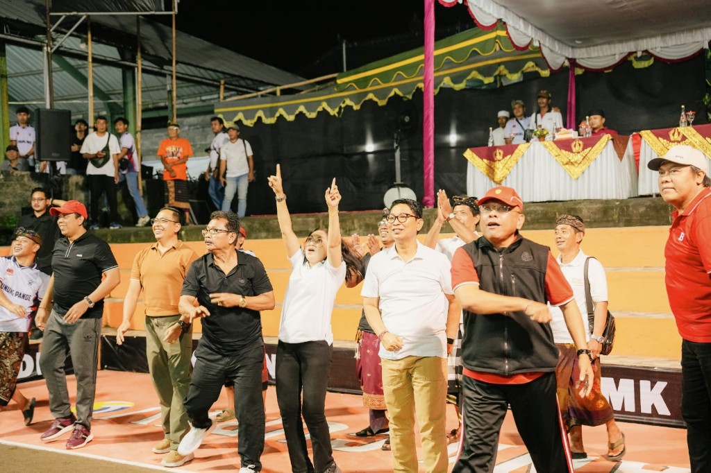 DPRD Badung Dampingi Bupati Adi  Resmikan Porgana Cup IV Tumbak Bayuh, Dorong Pembinaan Atlet Muda