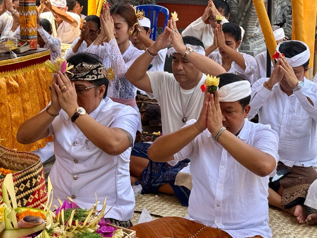 Dokumentasi dari - Wakil Gubernur Bali Giri Prasta Hadiri Melaspas Sanggah Gede Kubon Tubuh Kuthawaringin, Bangli