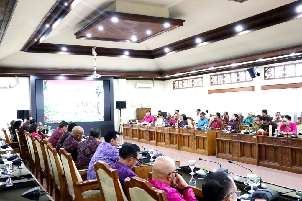 Dokumentasi dari - Tata Ruang Bali Terancam, Pansus TRAP Dorong Penertiban dan Perlindungan Lahan Pertanian