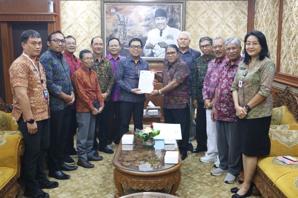 Wawali Arya Wibawa Terima Audiensi Sekar Bali, Dorong Kolaborasi Penanganan Sampah