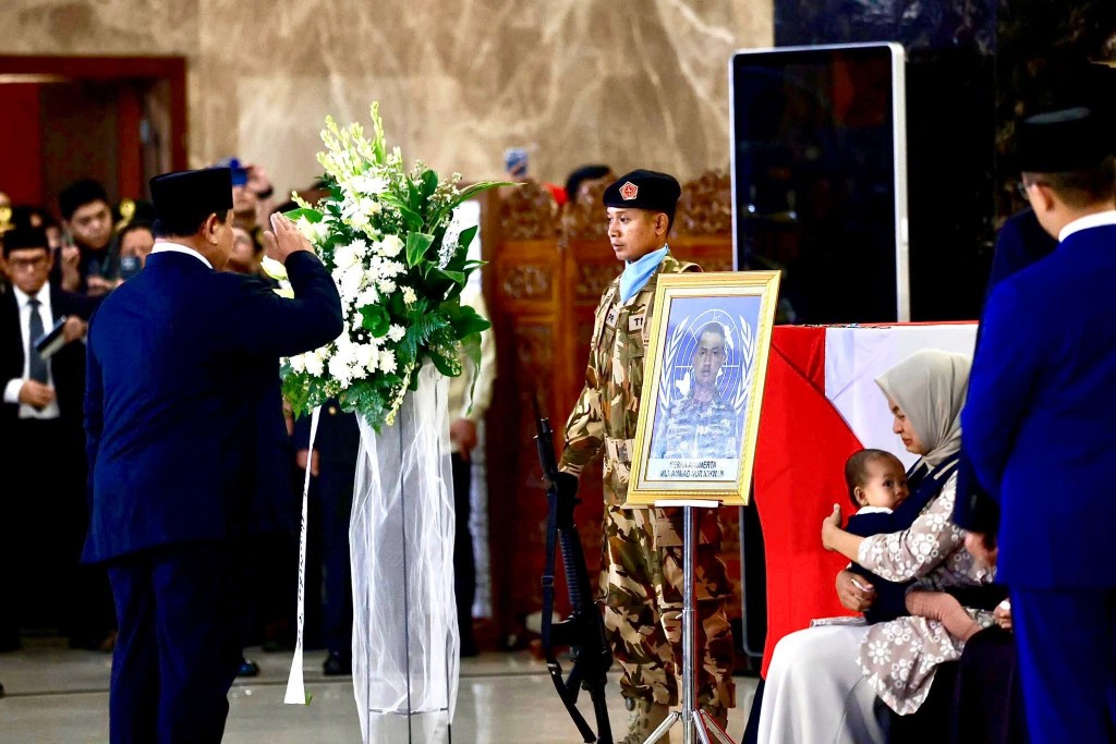 Dokumentasi dari - Tiga Prajurit TNI Gugur, Presiden Prabowo Beri Penghormatan untuk Pahlawan Perdamaian Dunia di Misi UNIFIL Lebanon