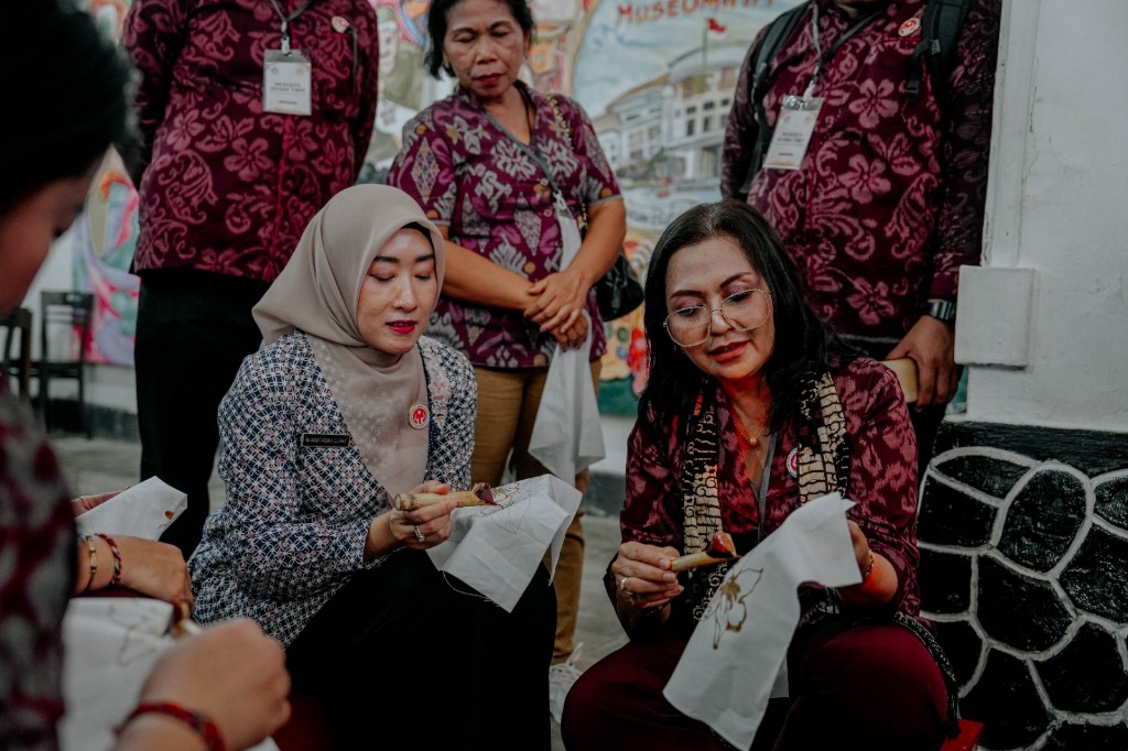 Disperinaker dan Dekranasda Badung Berguru Tata Kelola Batik ke Kota Pekalongan