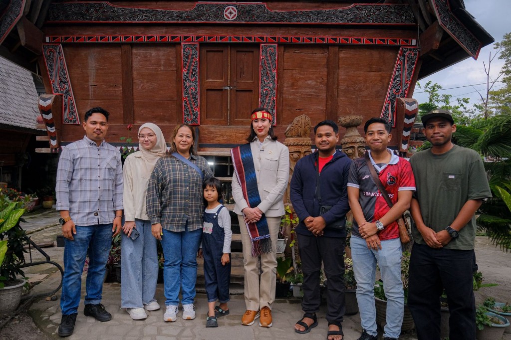 Menpar Tinjau Danau Toba, Pastikan Destinasi Super Prioritas Siap Go Internasional