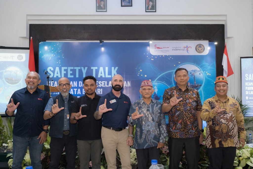 Dorong Standar Keselamatan, Kemenpar dan BPOLBF Gelar Safety Talk di Labuan Bajo