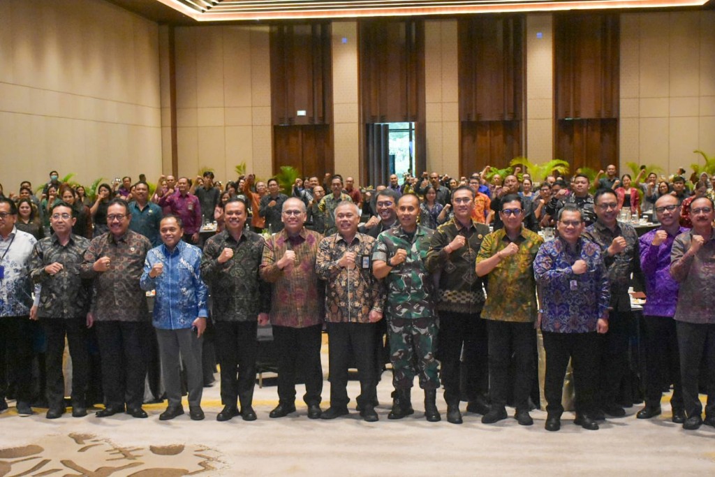 Sekda Eddy Mulya Hadiri Balinomics Update Kebijakan Ekonomi Bali, Bahas Dinamika Ditengah Geopolitik Dunia