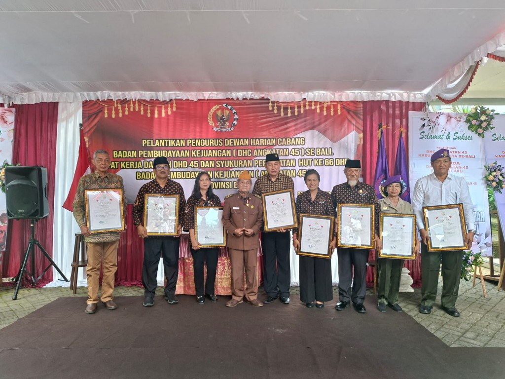 Di Usia 96 Tahun, Ketua LVRI Bali IGB Saputra Anugerahkan Penghargaan Ke 10 Tahun Tokoh Penggerak JSN'45