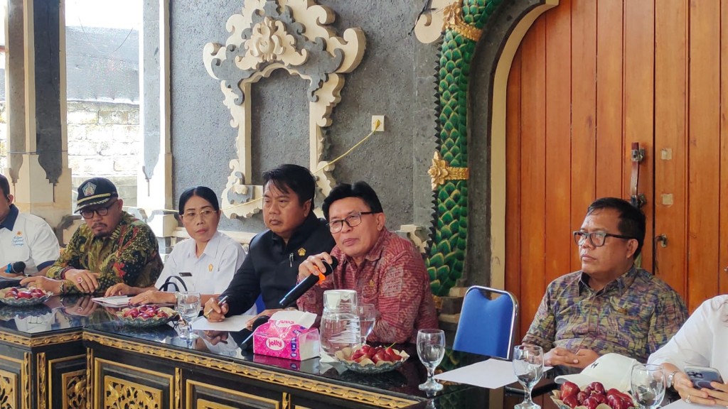 Dokumentasi dari - Sidak Pansus TRAP DPRD Bali Soal Tukar Guling BTID di Jembrana