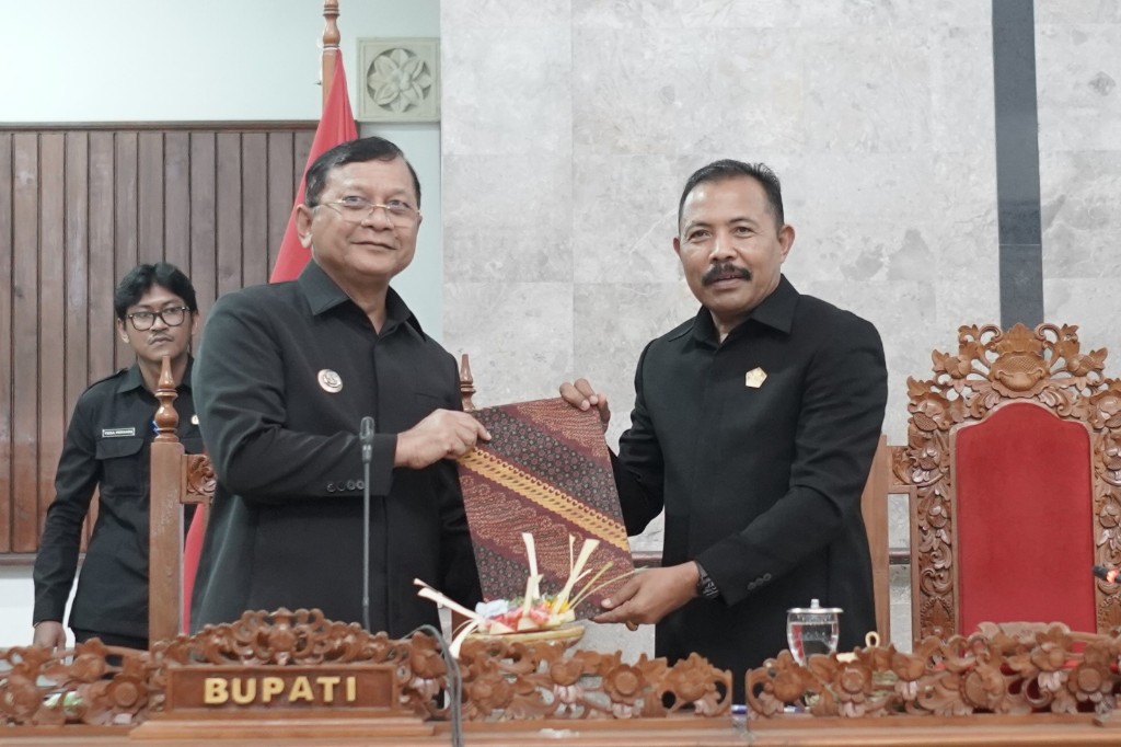 Dokumentasi dari - DPRD Buleleng Sahkan Perda Penyesuaian Pajak dan Retribusi Daerah