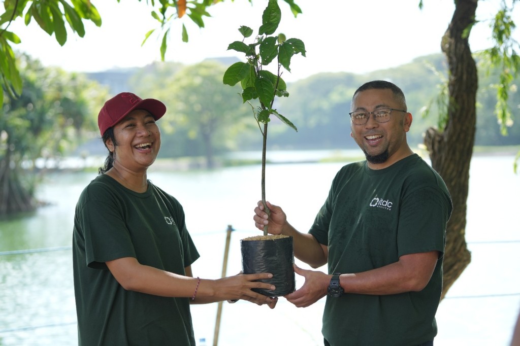 ITDC Utilitas Rayakan Hari Bumi 2026 dengan Aksi Nyata Penghijauan di The Nusa Dua