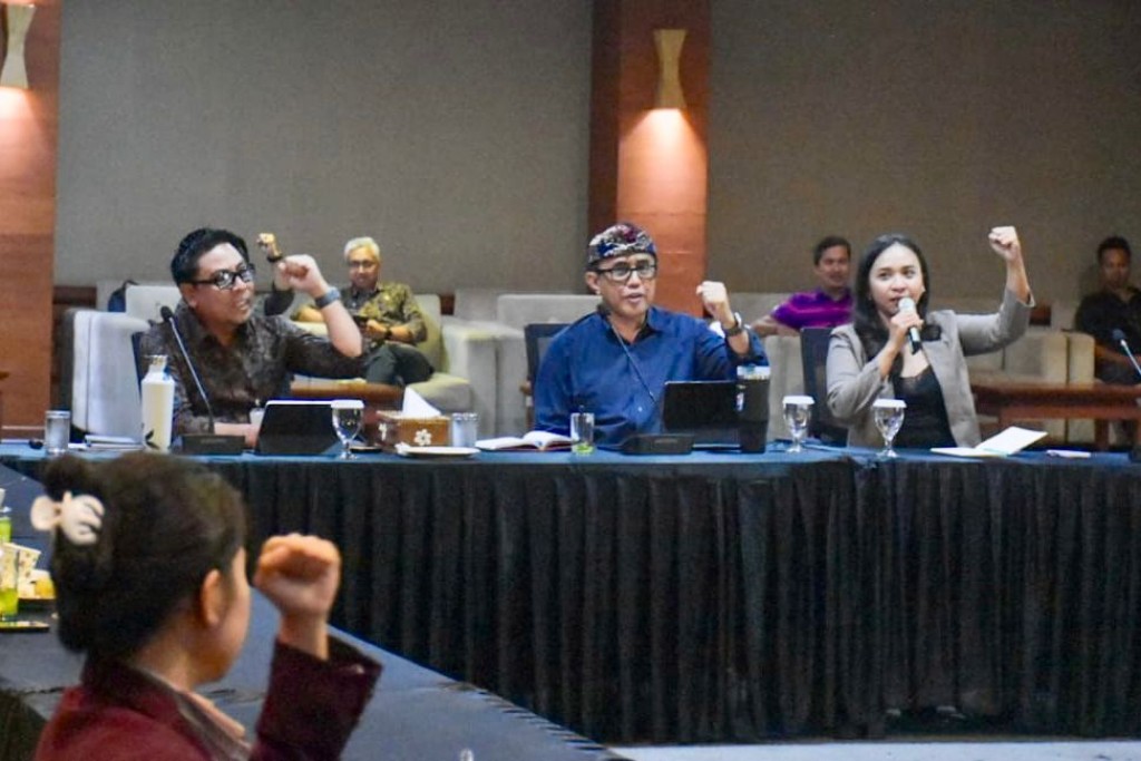 Dokumentasi dari - Walikota Jaya Negara dan Wakilnya Terima Aspirasi BEM se-Kota Denpasar